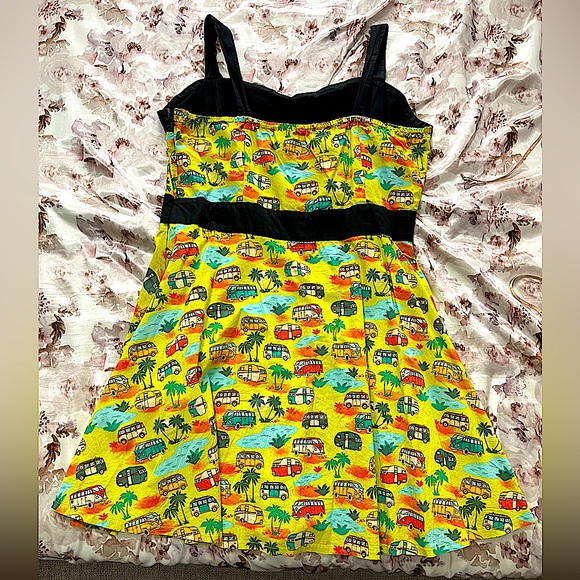 Banned Apparel Dancing Days Starlight 50s Campervan Halter Dress - Picture 3 of 9